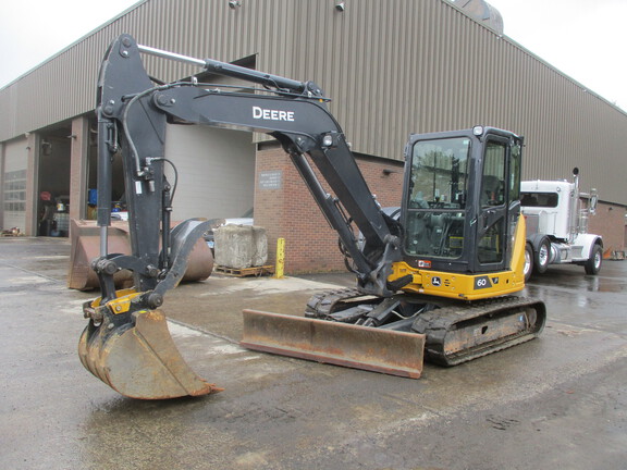 Photo of a 2024 John Deere 60 P