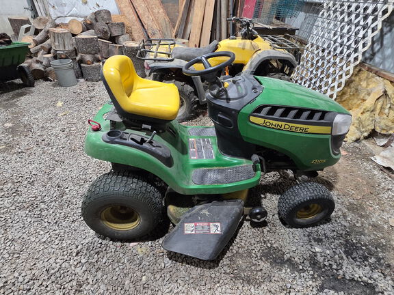 Photo of 2013 John Deere D105