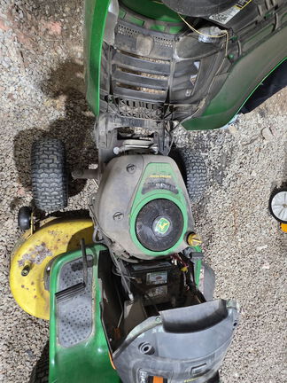 Photo of 2013 John Deere D105