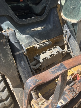 2020 John Deere 333G - Photo10