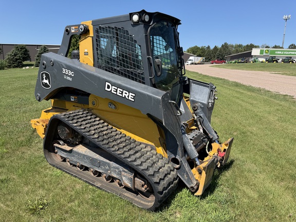  John Deere 333G