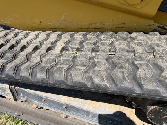 2020 John Deere 333G - Photo9