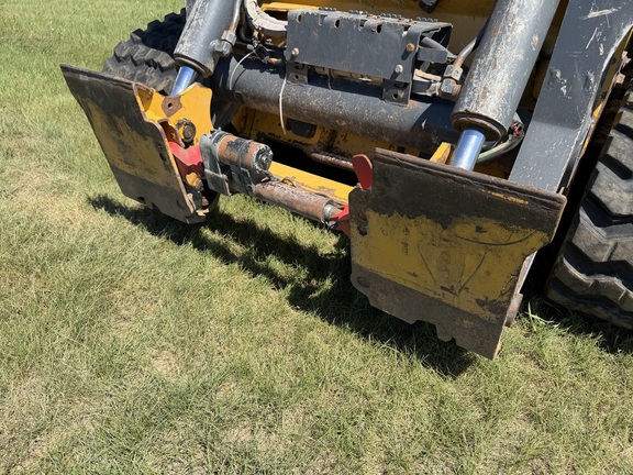 2020 John Deere 333G - Photo18