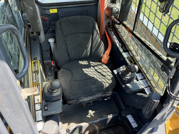 2020 John Deere 333G - Photo22