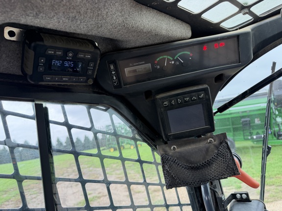 2020 John Deere 333G - Photo26