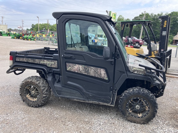 2023 John Deere XUV865R Diesel Premium Cab