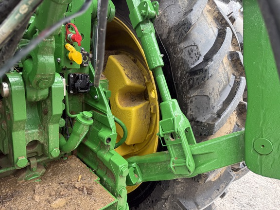 Photo of 2024 John Deere 8R 340