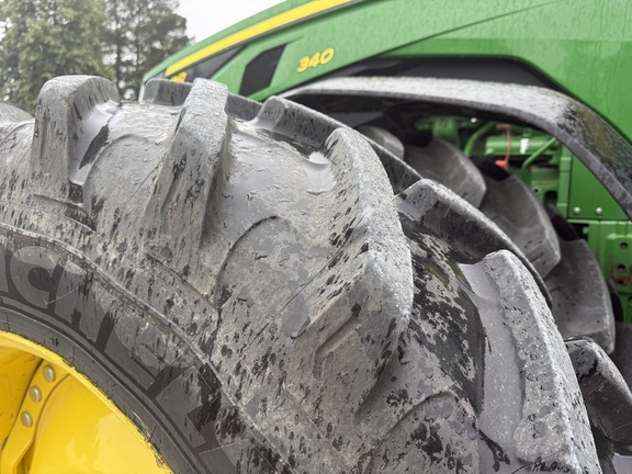 Photo of 2024 John Deere 8R 340