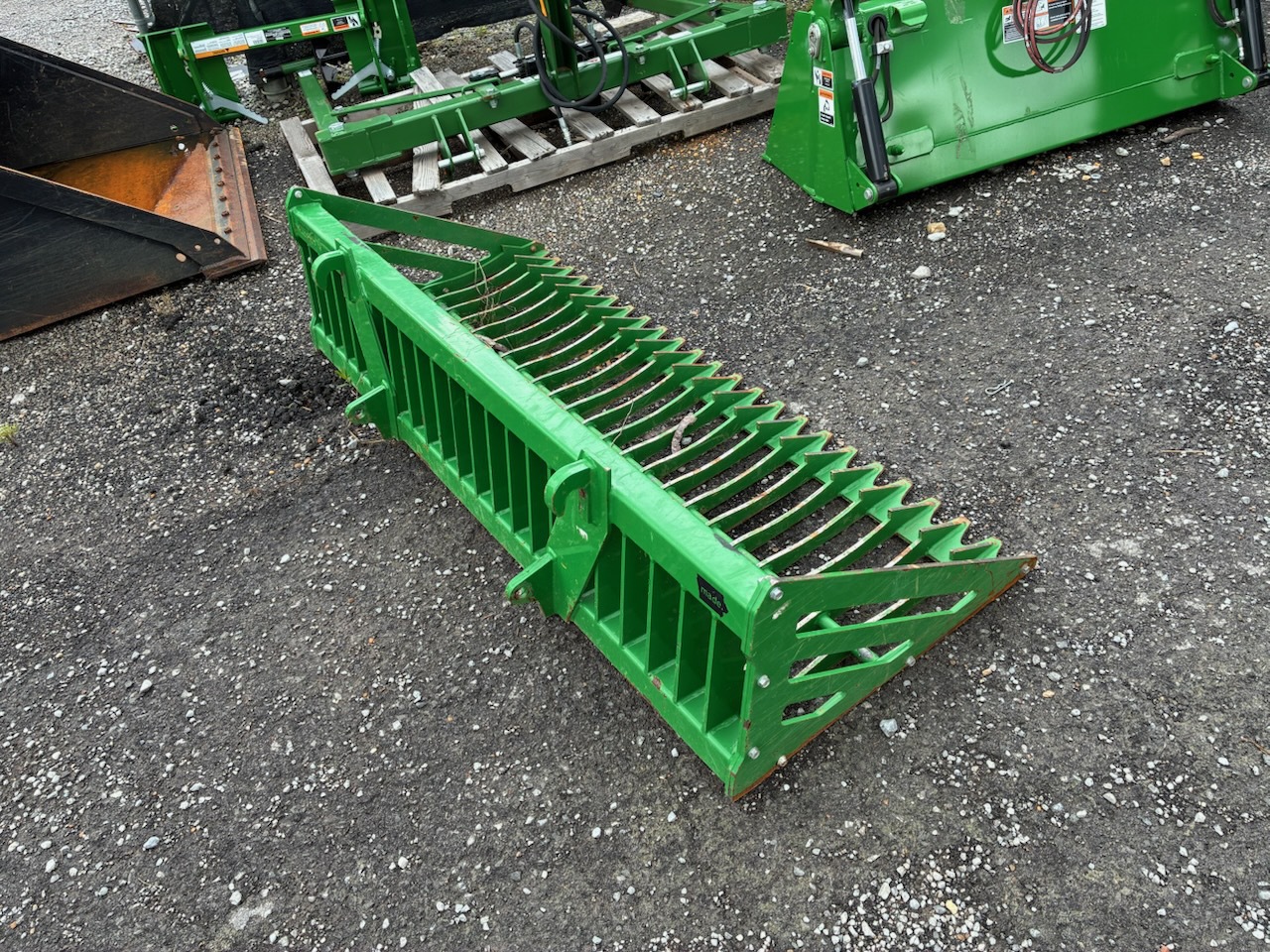 HLA 72in rock bucket