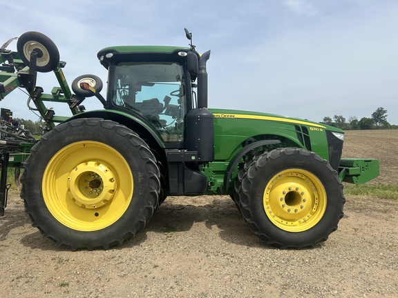 Photo of 2012 John Deere 8310R