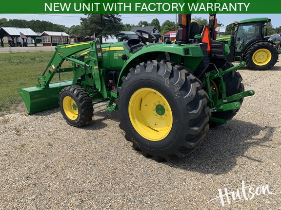 Photo of 2026 John Deere 4052R
