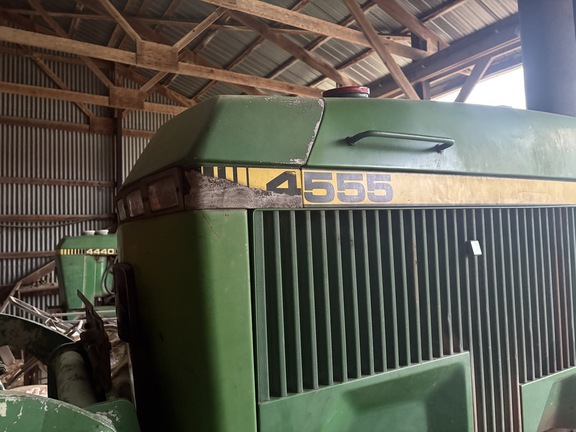 Photo of 1991 John Deere 4555