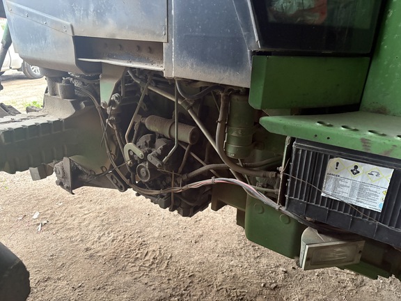 Photo of 1991 John Deere 4555
