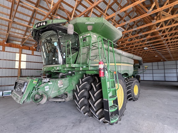  John Deere S770