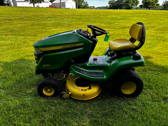 Used 2021 John Deere X350 Lawn & Garden Tractors at Koenig Equipment in Tipp City, OH - Photo5