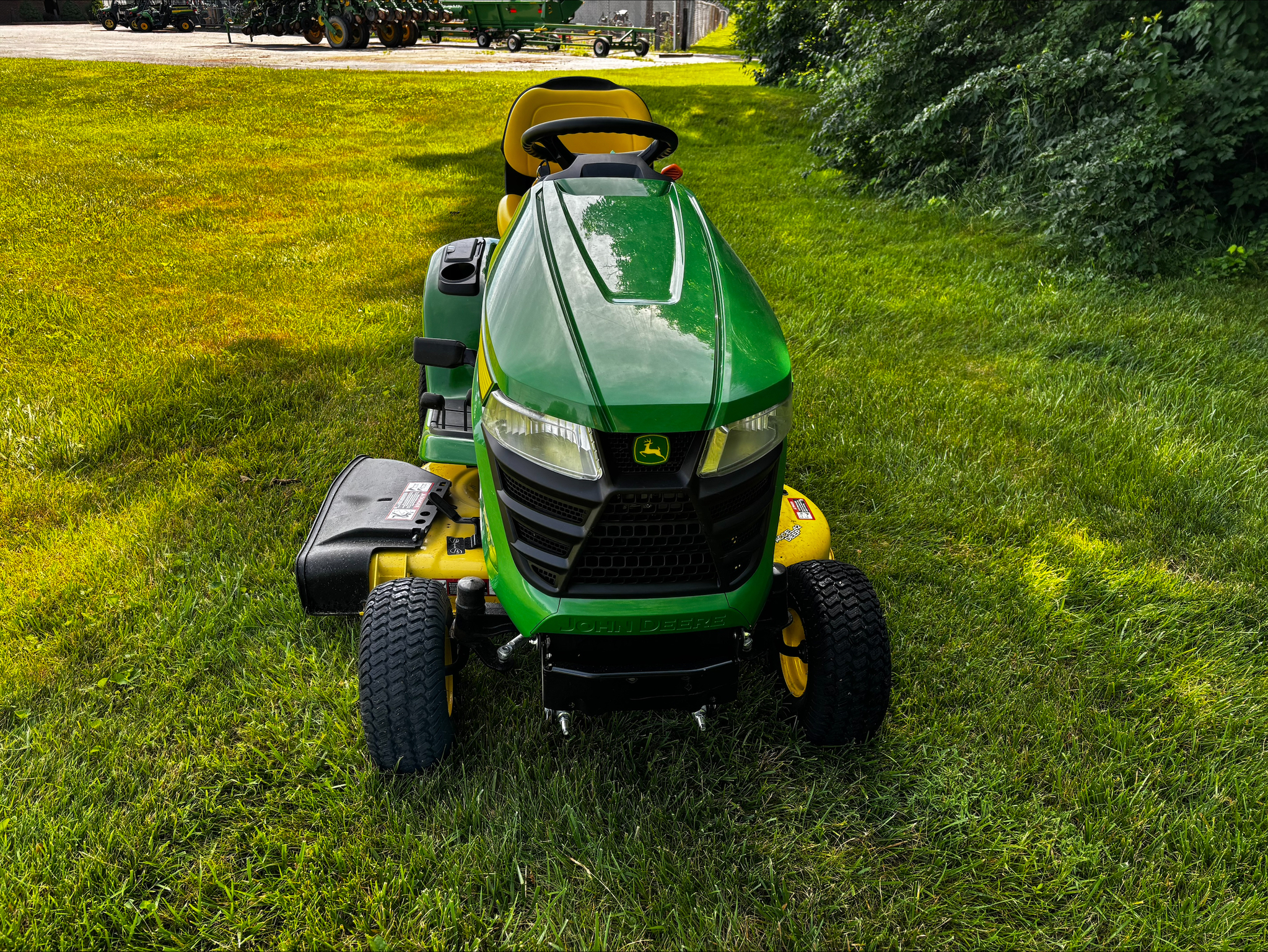 Used 2021 John Deere X350 Lawn & Garden Tractors at Koenig Equipment in Tipp City, OH - PhotoXL3