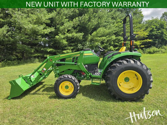 Photo of 2026 John Deere 4044M