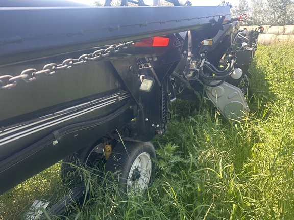 Used 2018 MacDon FD140 Combine Platforms at Horizon Ag & Turf in Lloydminster, AB - Photo13
