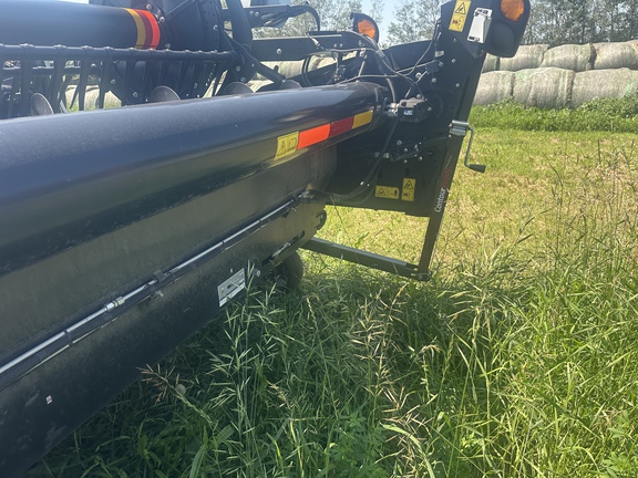 Used 2018 MacDon FD140 Combine Platforms at Horizon Ag & Turf in Lloydminster, AB - Photo19