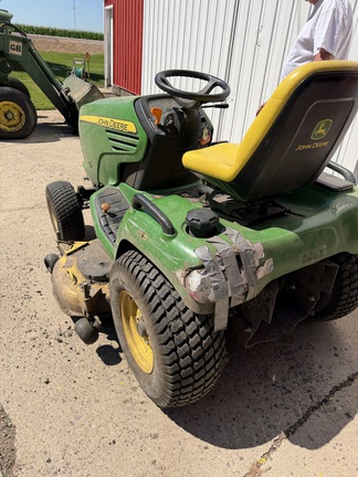 2011 John Deere X724 - Photo3