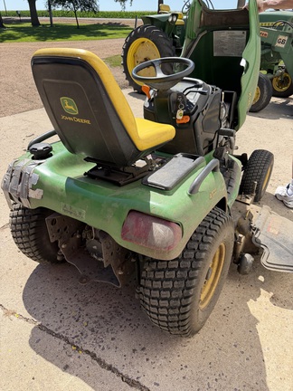 2011 John Deere X724 - Photo4