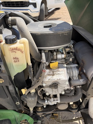2011 John Deere X724 - Photo6