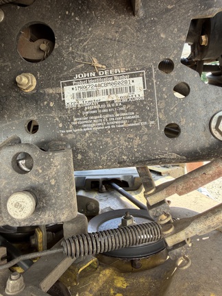 2011 John Deere X724 - Photo7