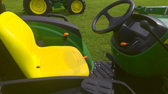 2026 John Deere 4044M