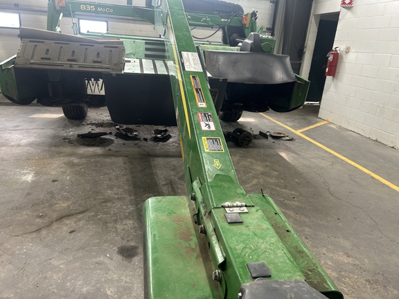 Used 2020 John Deere 835 Mower Conditioners at Horizon Ag & Turf in Edmonton West, AB - Photo5
