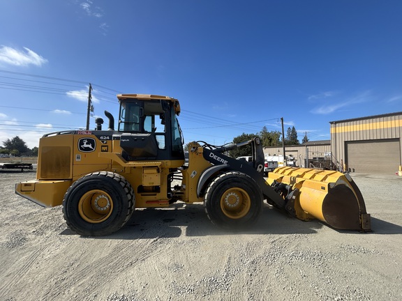 2022 John Deere 624 P HL