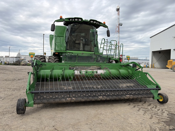 Used 2014 John Deere S680 Combines at Horizon Ag & Turf in Edmonton West, AB - Photo3