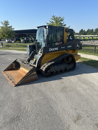2023 John-Deere 325G