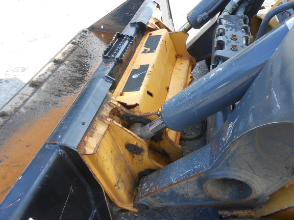 2021 John Deere 333G