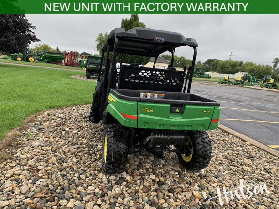 Photo of 2026 John Deere XUV 590M S4
