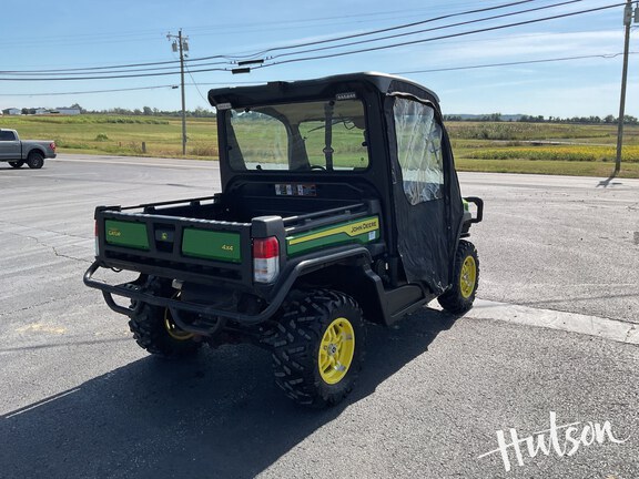 Photo of 2022 John Deere XUV 835M