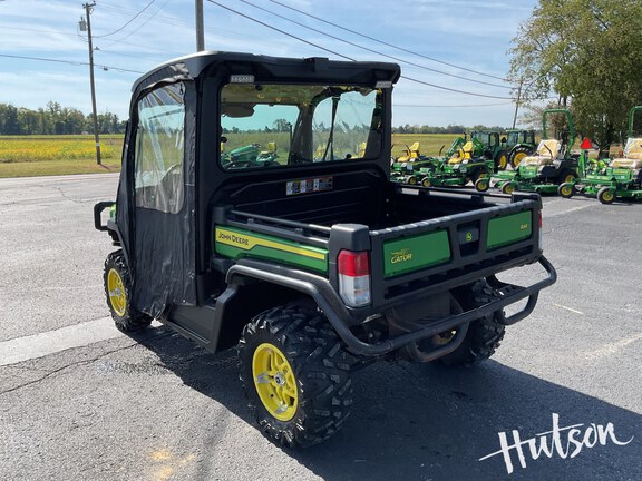 Photo of 2022 John Deere XUV 835M