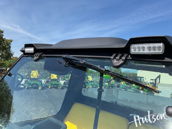 Photo of 2022 John Deere XUV 835M