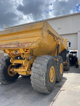 2024 John Deere 410 P