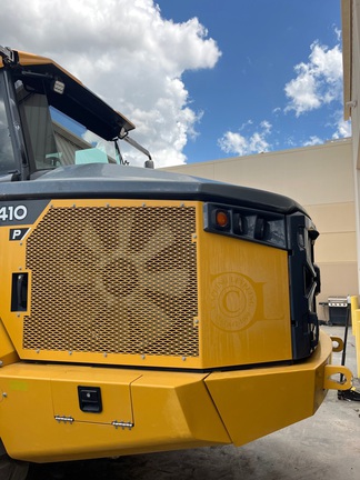 2024 John Deere 410 P
