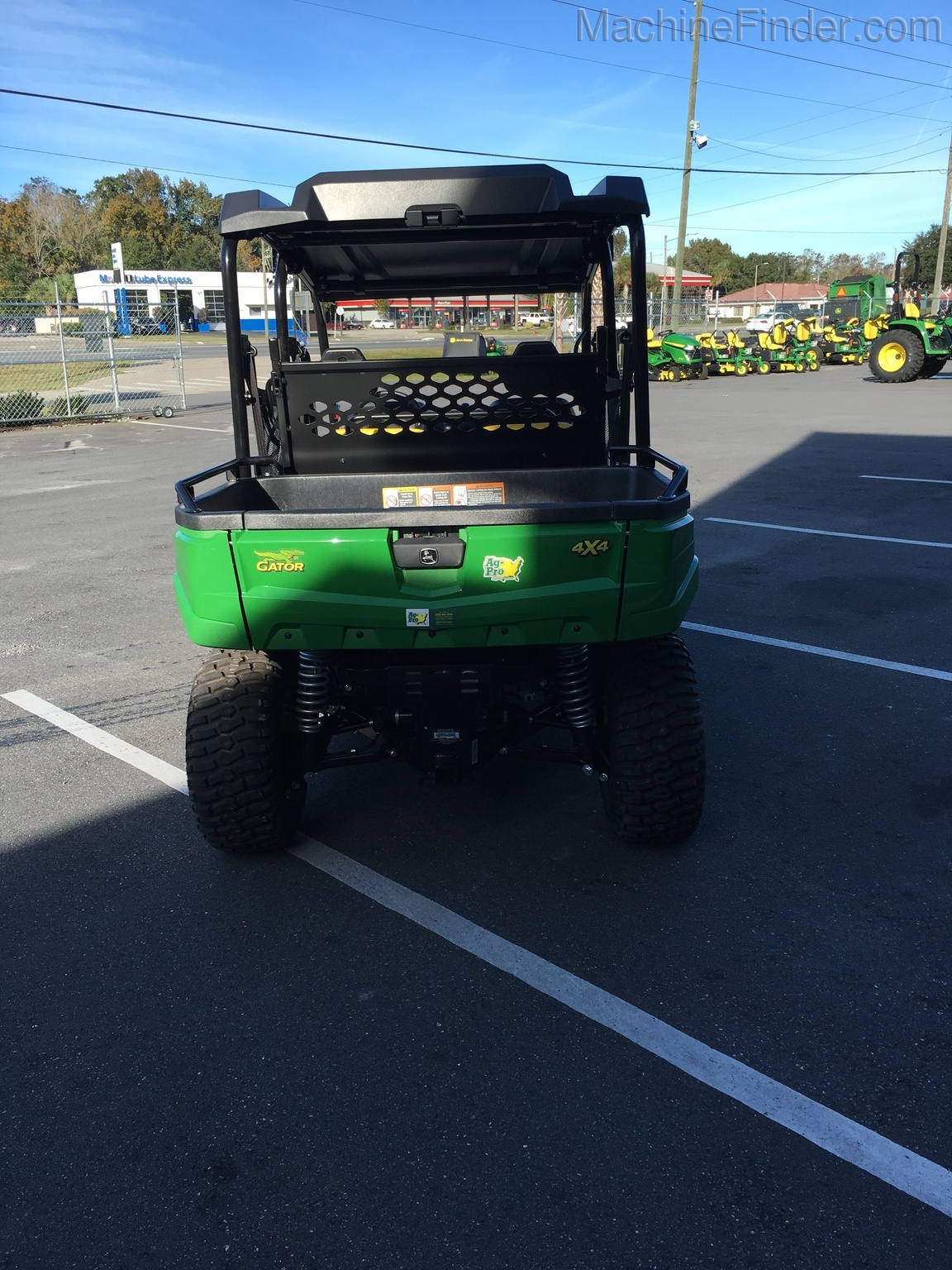 2020 John Deere 560E S4 Image 3