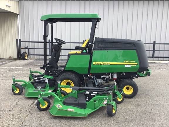 2018 john deere riding mower
