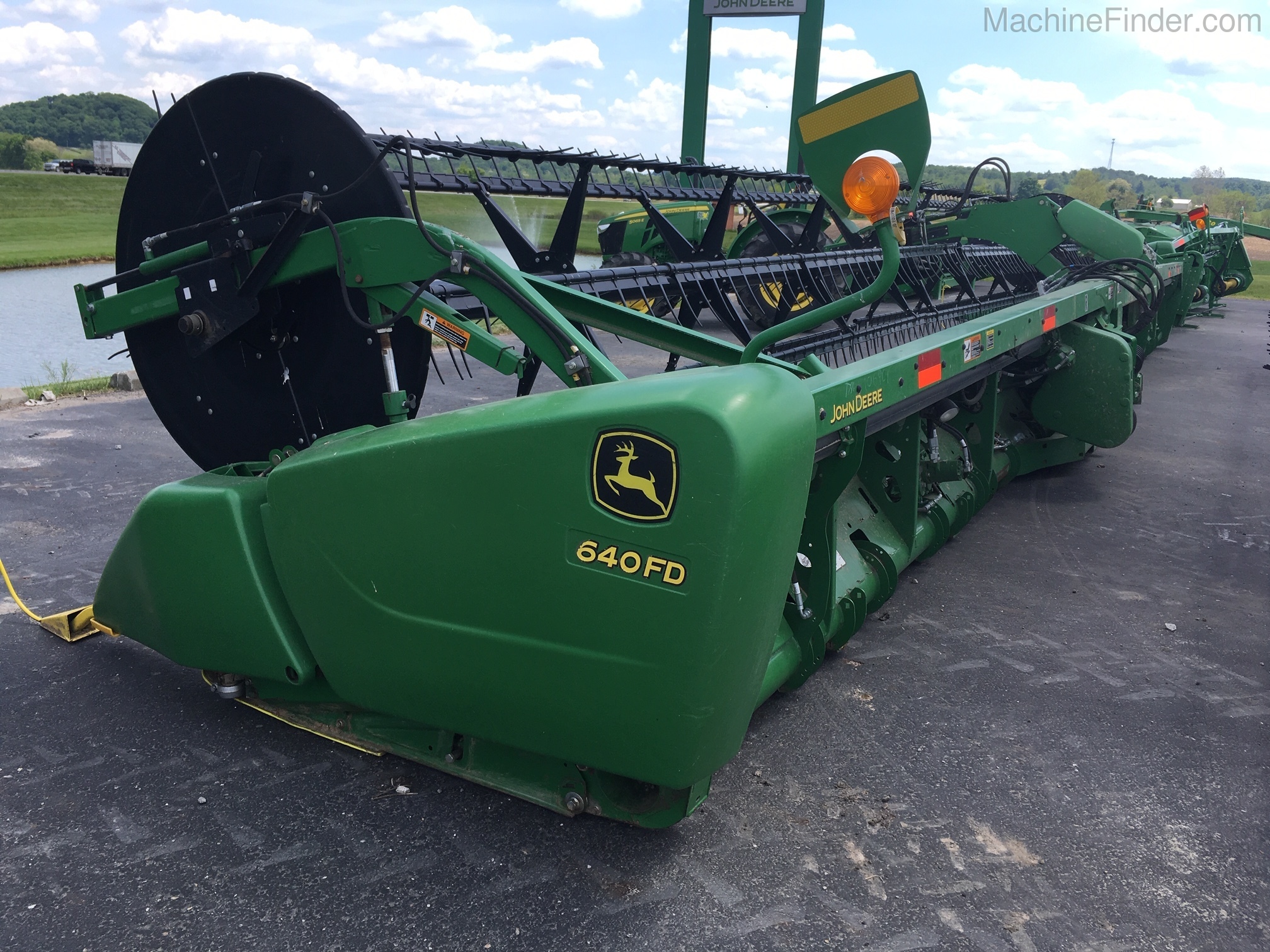 2012 John Deere 640FD Image 3