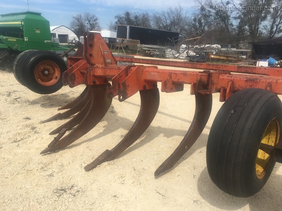 Case IH V Image 3