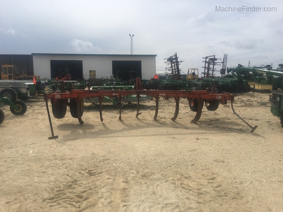 Case IH V Image 2