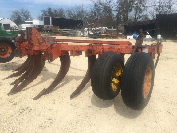 Case IH V Image 4
