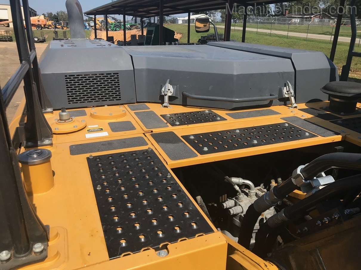 2017 John Deere 350G LC Image 11