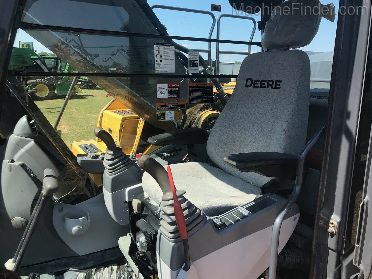 2017 John Deere 350G LC Image 13