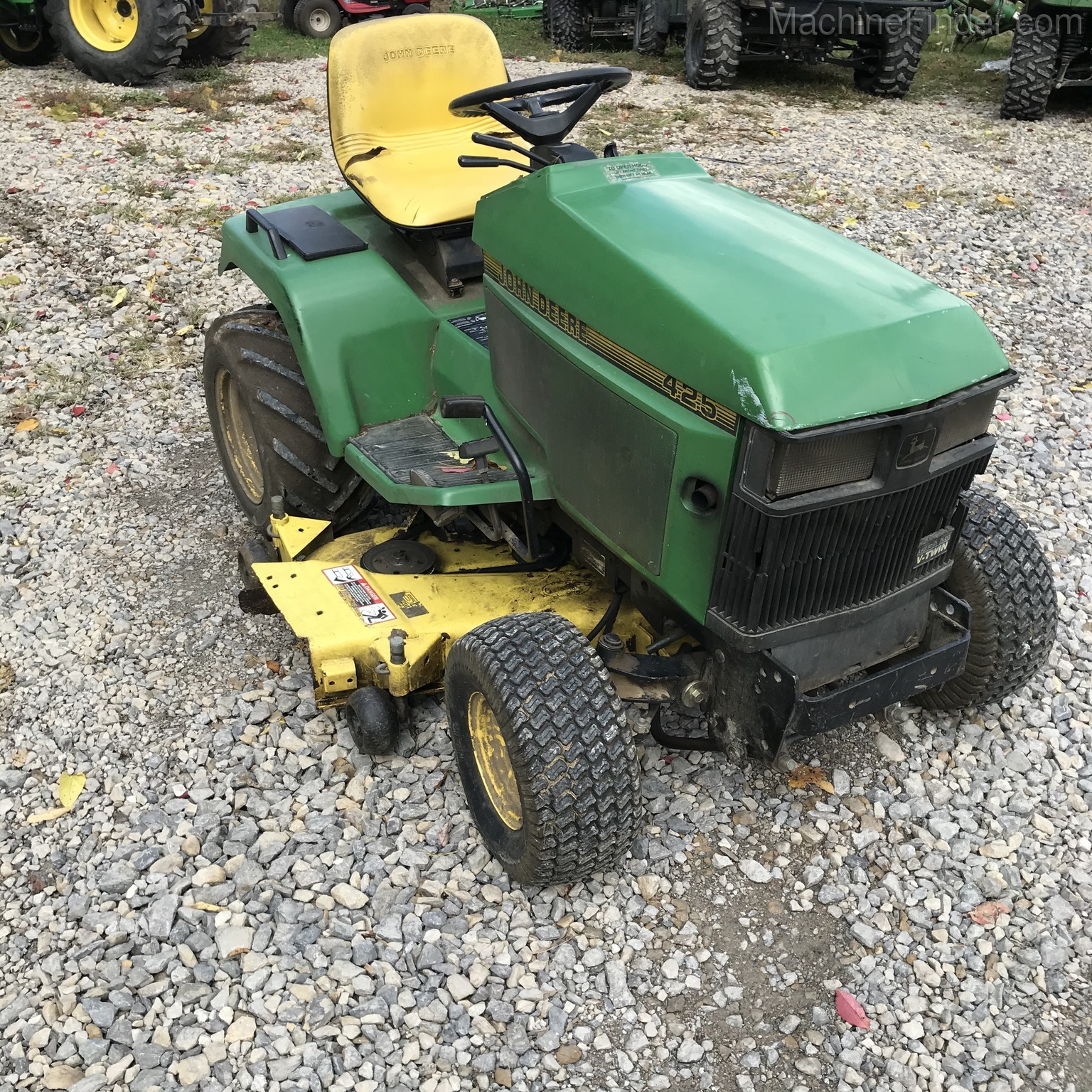 1993 John Deere 425 Image 1