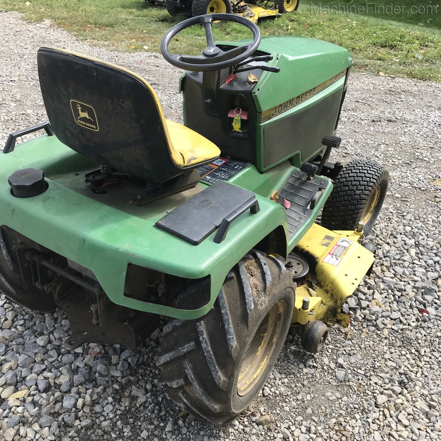 1993 John Deere 425 Image 4