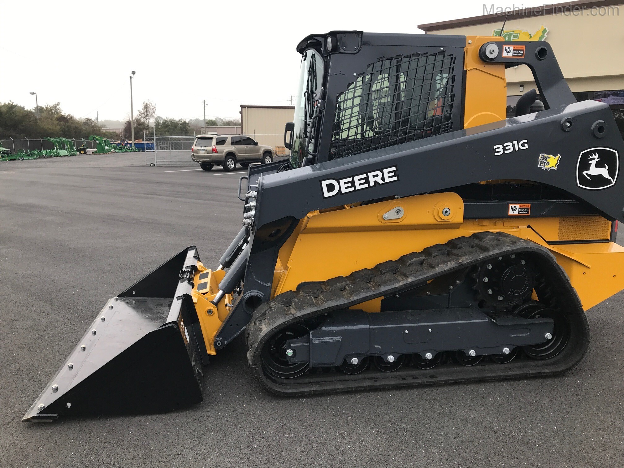 2020 John Deere 331G Image 6